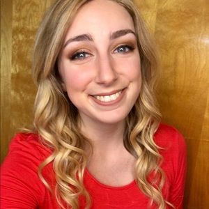 Meet your Posher, Kaitlyn